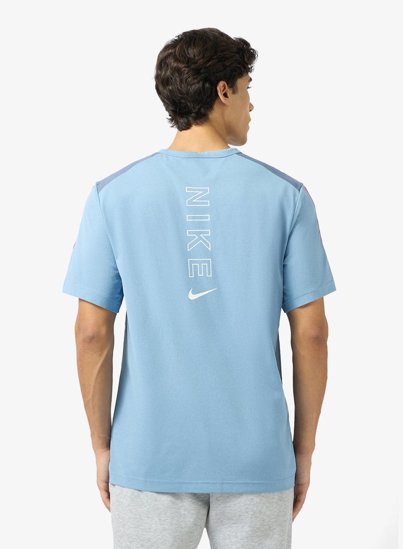 Nike Nsw Club Sports Dri-Fit T-Shirt - Image 2