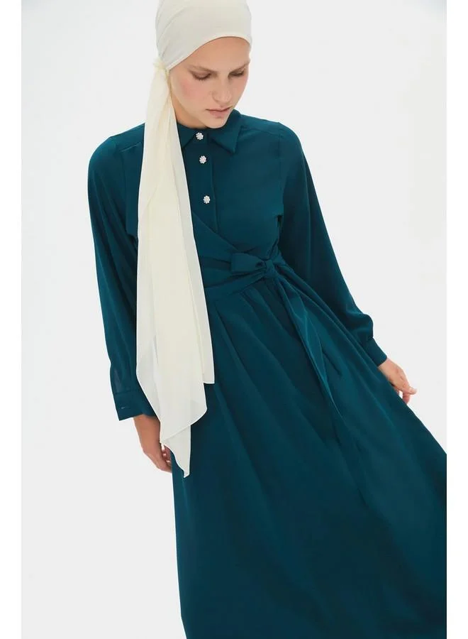 جون Belted Maxi Dress
