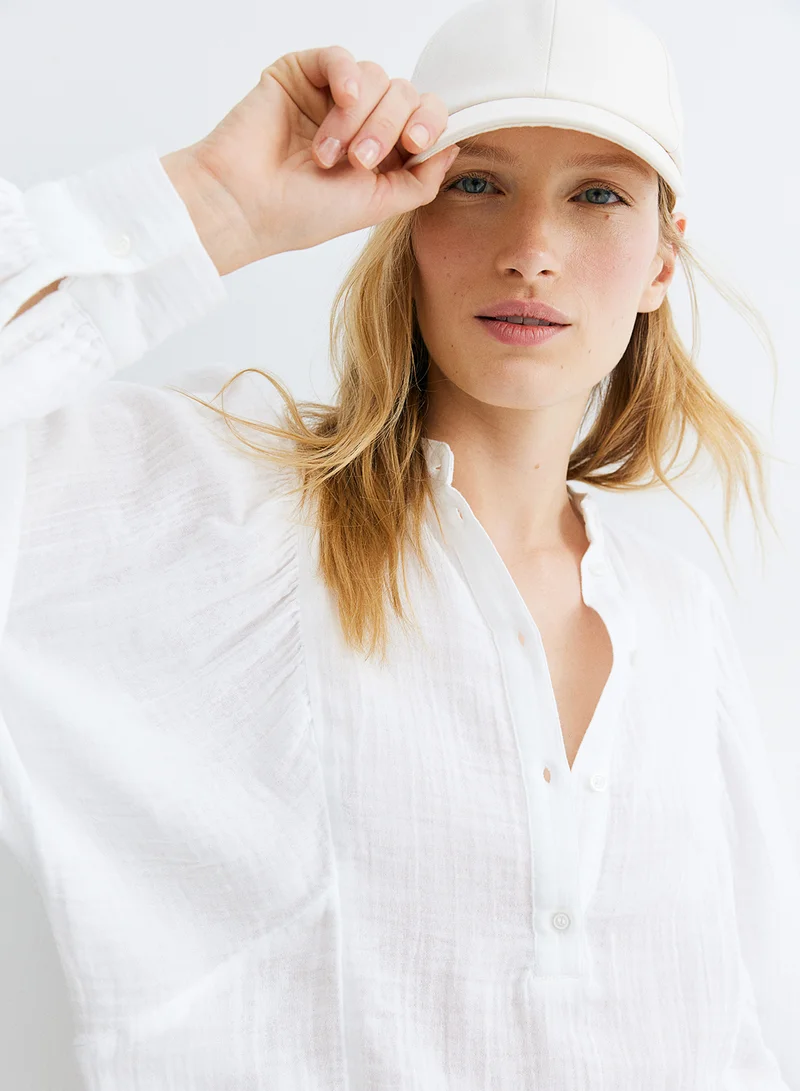 H&M Batwing-Sleeved Muslin Blouse