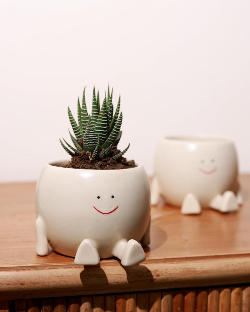 Craftribal Cute Trendy Ceramic Face Sitting Planter Pot |Size 5.5 inches|Beige| (Pack of 1)|Planter Pot for Succulents Home Office Indoor & Outdoor|Modern Handmade Planter - Image 1