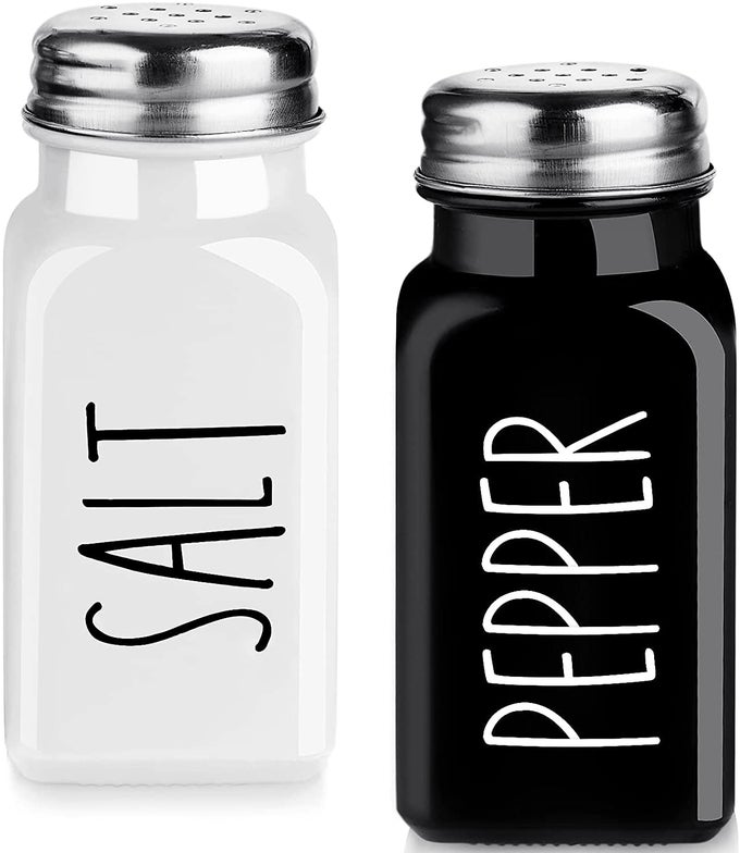 SALT AND PEPPER SHAKERS SET 27OZ GLASS SALT SHAKER WITH STAINLESS STEEL LID BLACK AND WHITE MODERN KITCHEN DECOR AND ACCESSORIES CUTE SALT AND PEPPER SET FOR KITCHEN OR RESTAURANT