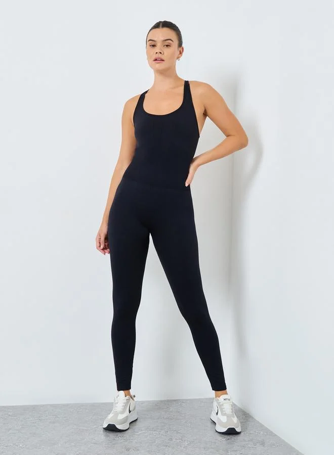 ستايلي اكتيف يونيتارد بظهر مفتوح وتفاصيل حمالات