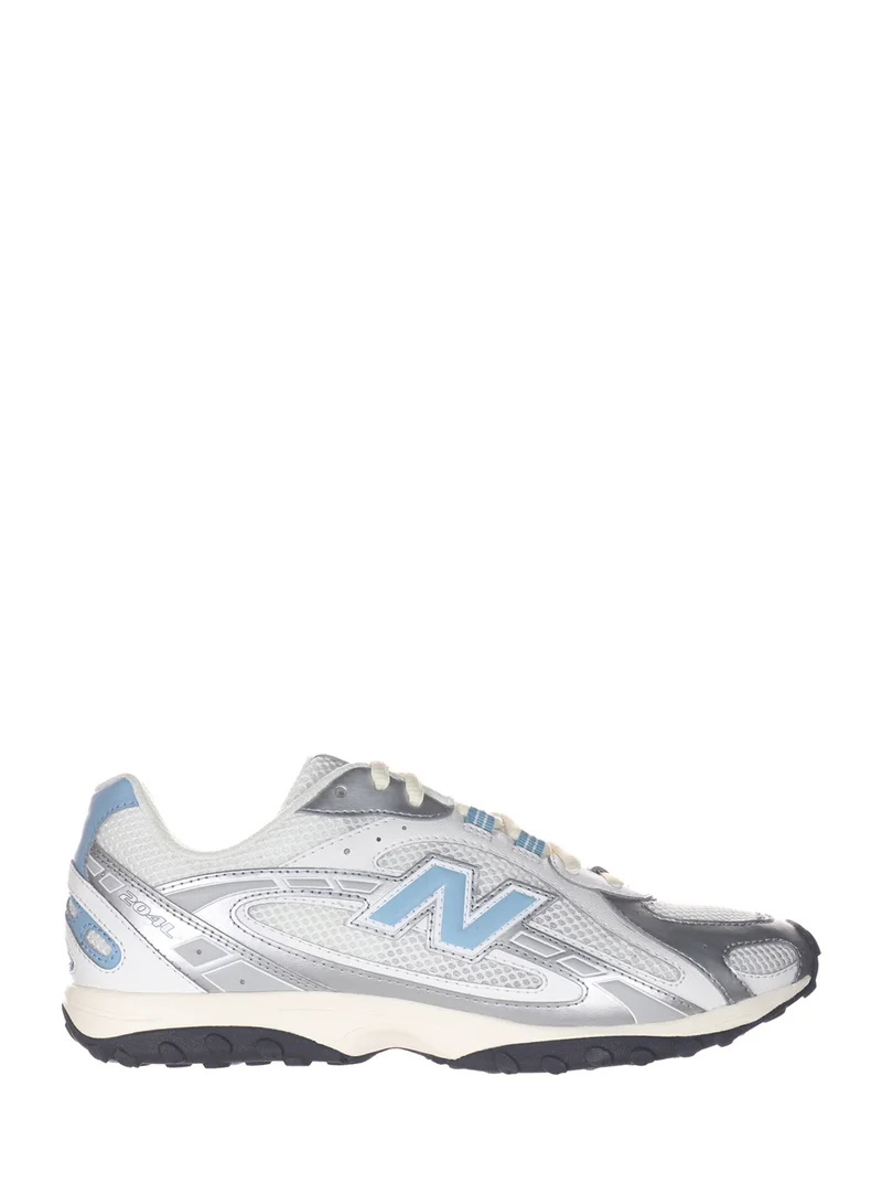 204L Sneakers