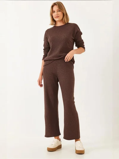 Bianco Lucci LUCCI Ribbed Textured Crew Neck Sweater and Pants Set