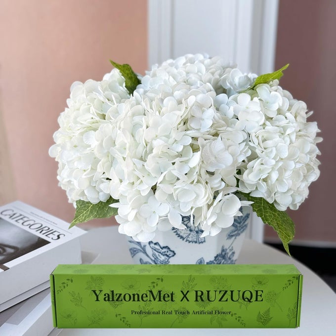 RUZUQE 3 PCS 21 INCHES WHITE ARTIFICIAL HYDRANGEA FLOWER NATURAL LIFELIKE REAL TOUCH FAUX LARGE ROYAL HYDRANGEA FLOWER FOR HOME PARTY OUTDOOR WEDDING GIFTS CHRISTMAS TABLE DECORATION
