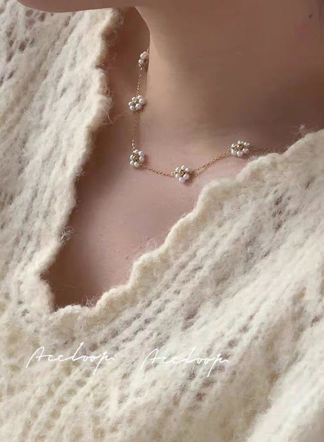 Xeyai Daisy Pearl Necklaces for Women, Dainty Gold Plated Cute Flower Handmade Simple Pearl Collars Necklaces for Women Trendy for Anniversary Birthday Gifts - Image 4