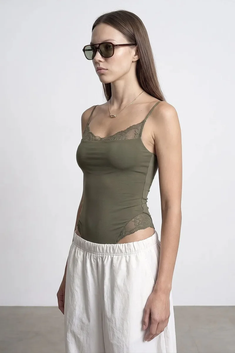 DILVIN Lace Sleeveless Slim-fit Bodysuit Blouse