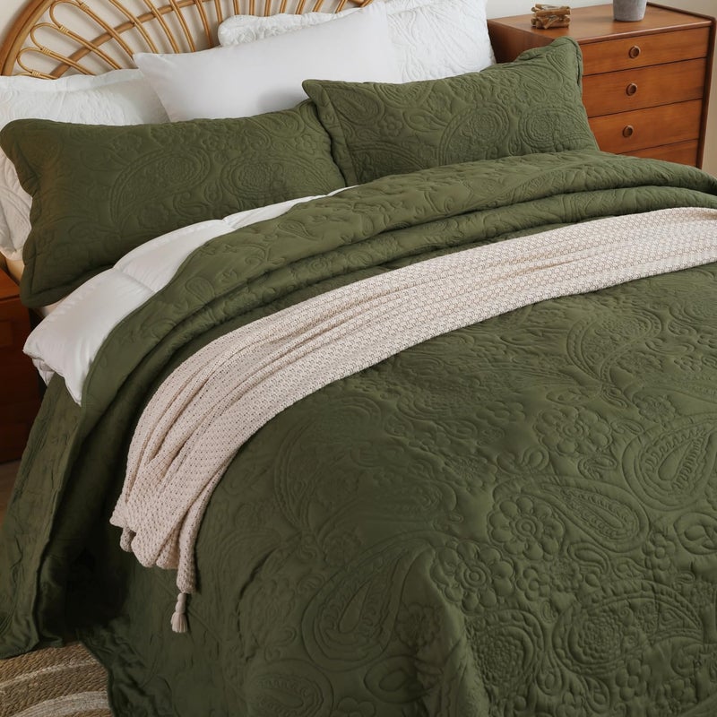EVENHUG Oversized King Quilt California King Size Lightweight Bedding Set Reversible Bedspread Coverlets for All Seasons 3 Piece (Olive Green 120"x120") - Image 2