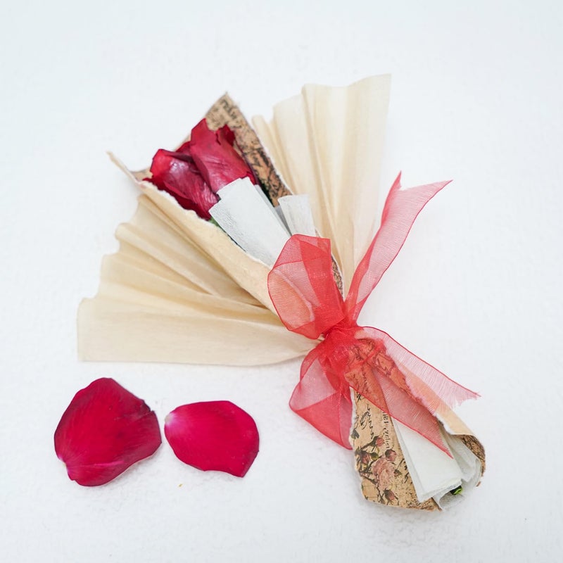 Royals of Sawaigarh ROYALS OF SAWAIGARH Sweet Blooms Gift Box Preserved Rose Bouquet with Handmade Choco Romantic Gift Set for Valentines Day Anniversaries and Special Occasions  - Image 2