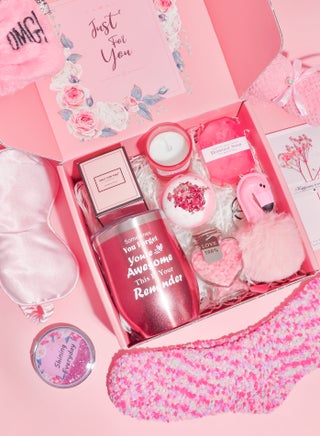 All-in-One Gift Set for Women – Mother's Day, Luxurious Bath and Body Care Essentials in a Stylish Gift Box - view 3
