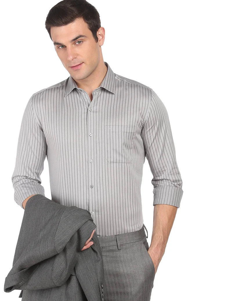 Manhattan Slim Fit Patterned Formal Shirt