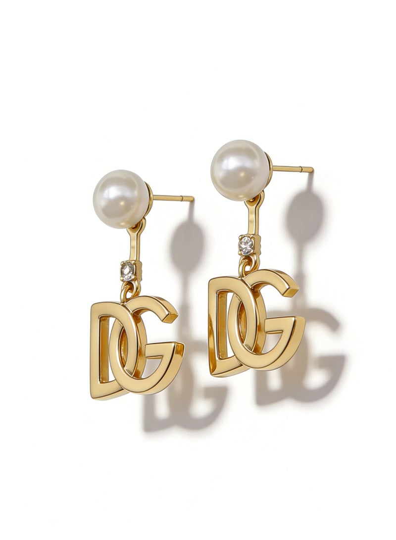 دي آند جي Classic Pearl letter earrings light luxury diamond gold earrings commuting party temperament earrings. - Image 5