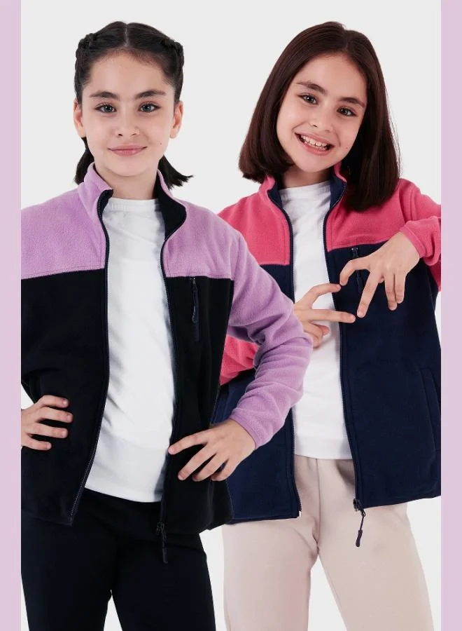 ليلا كارديجان قطبي للأطفال من ليلا بسحاب وياقة واقفة وجيوب بلونين عبوة من قطعتين