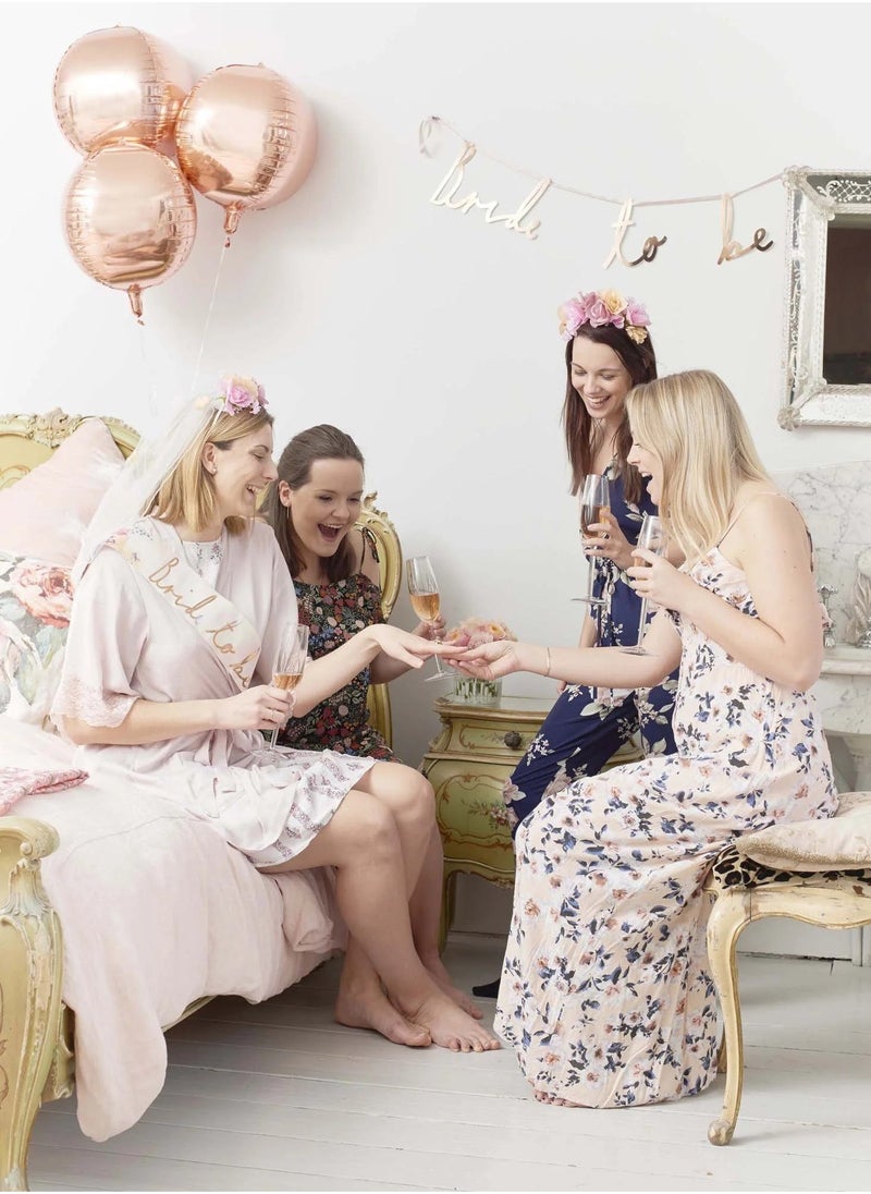 توكينج تيبلز طرحة وزينة رأس عروس من تالكنج تيبلز بزخارف زهور - Image 3