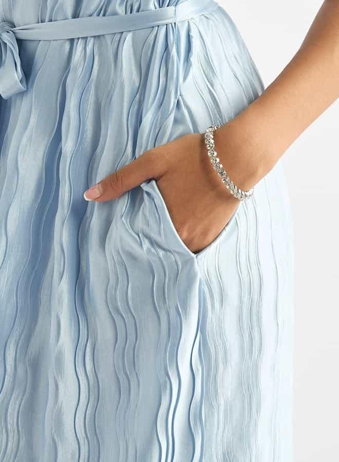 سبلاش فيڤ فستان بارز الملمس بياقة مستديرة وأكمام قصيرة وحزام ربط - Image 4