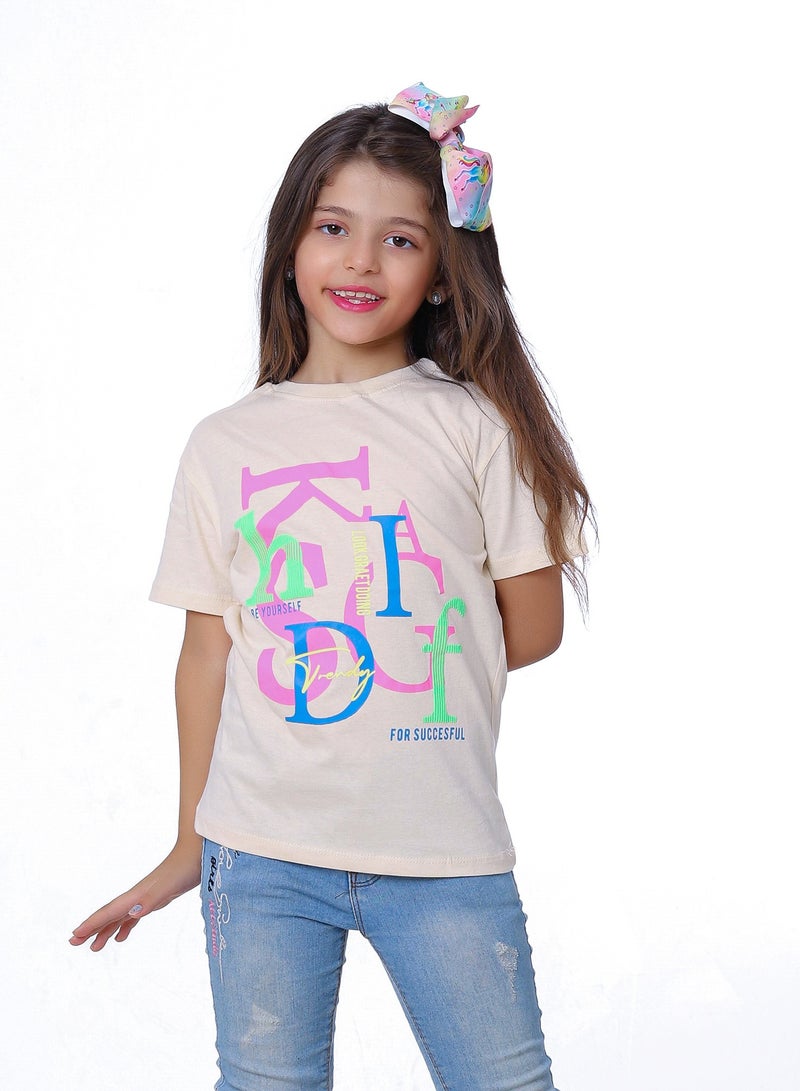 بيبو تيشيرت بناتي مطبوع نص كم_بيج - Image 1