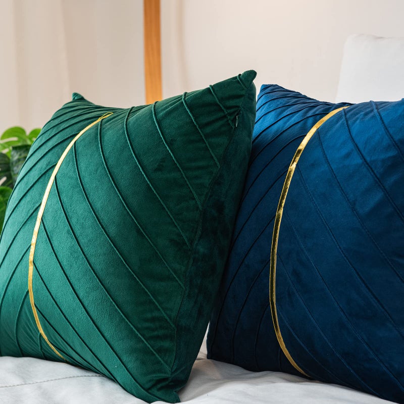 WACOMECO Velvet Throw Pillow Covers, Pack of 2 Soft Gold Decorative Cushion Covers for Couch Sofa Living Room Home Decoration, Emerald Green, 18x18 inch - Image 2