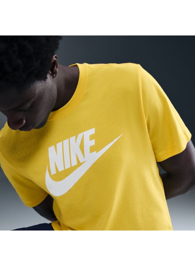 Nike Men’s Nike Sportswear Icon Futura T-Shirt - Image 2