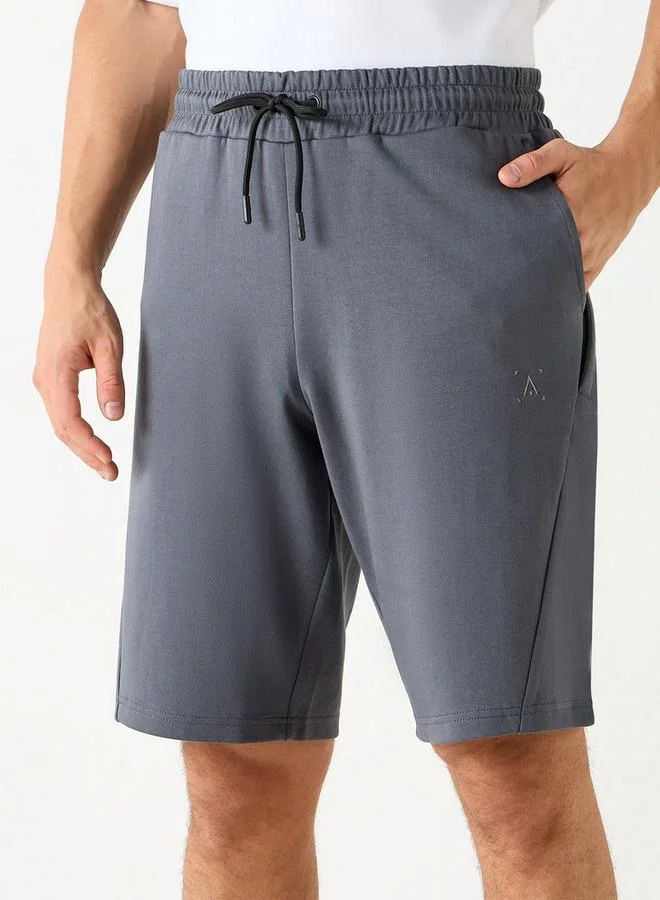 ادوت من سبلاش شورت برباط وجيوب