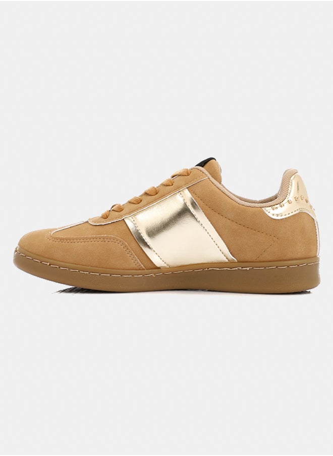DejaVu Fashionable Sneakers  - Image 4