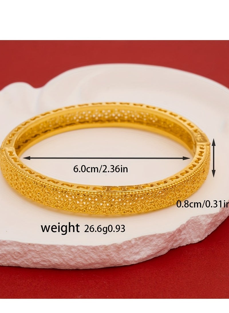 FASHION Hollow Out Side Geometric Printed Bracelet, Exquisite And Environmentally Friendly Copper Women's Fashionable Bracelet  - Image 2