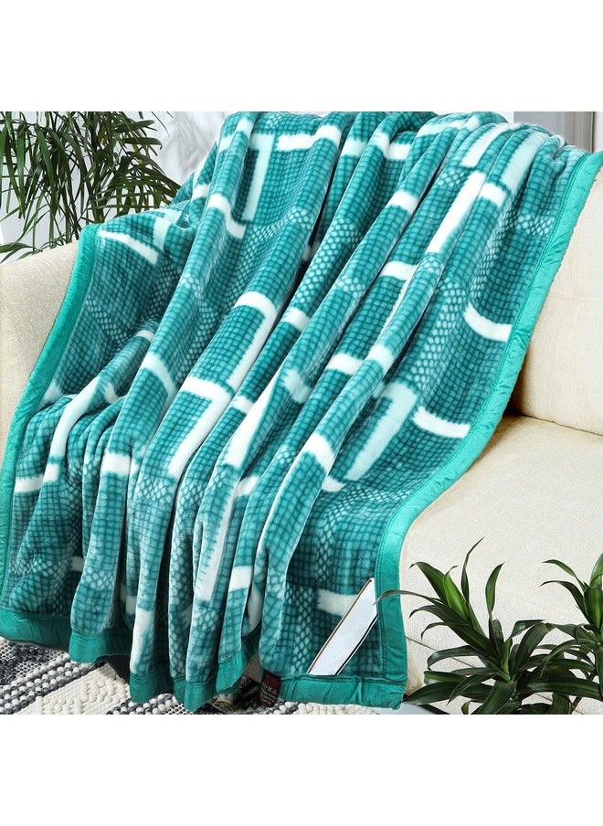 BSB HOME BSB HOME Super Soft Cloudy Printed Double Bed Blanket for Heavy Winter, Single Ply Mink Blanket King Size with 220 x 230 Cm - 3.5 Kg (Light Green & White, Pack of 1)  - Image 3