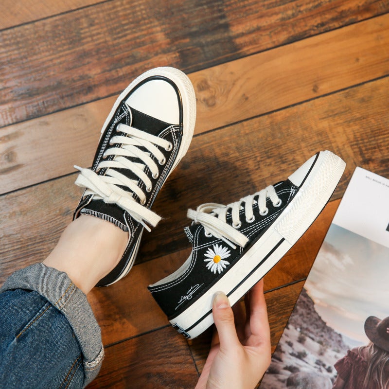 2025 Spring New Daisy Canvas Female Student Harajuku All-Match Shoes - Image 1