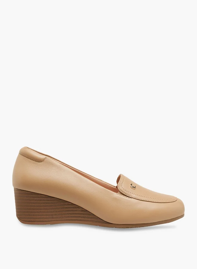 Le Confort Solid Wedge Heel Loafers