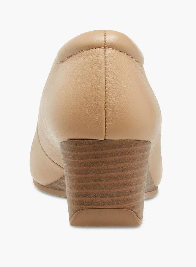 Le Confort Solid Wedge Heel Loafers