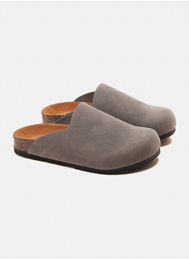 TGS - Low Clogs - Image 1