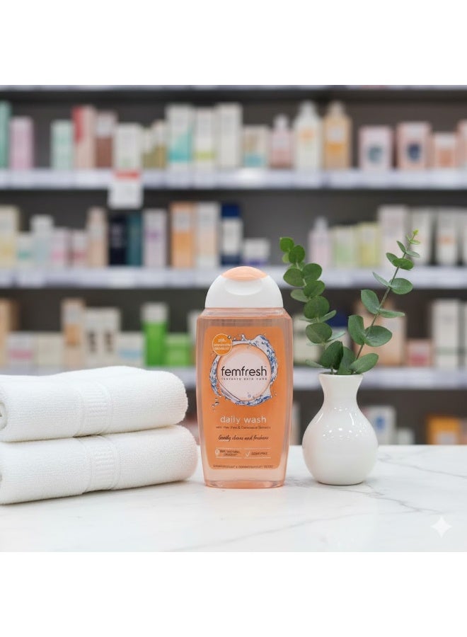 فيم فريش Femfresh غسول فيم فريش للمناطق الحساسة - عناية وانتعاش كاملين للمناطق الحساسة بخلاصة الصبار الطبيعية، ٢٥٠ مل - Image 3