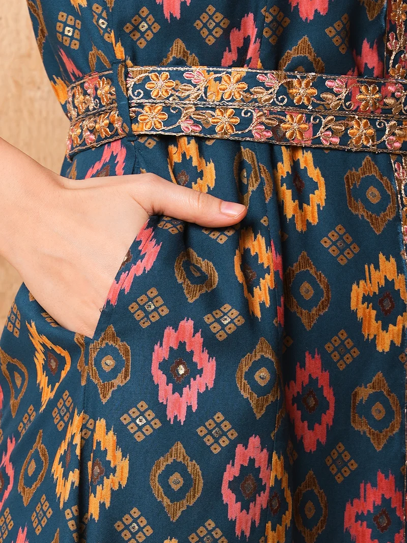globus Women Blue & Orange Ethnic Motifs Printed Regular Thread Work Kurta With Trousers
