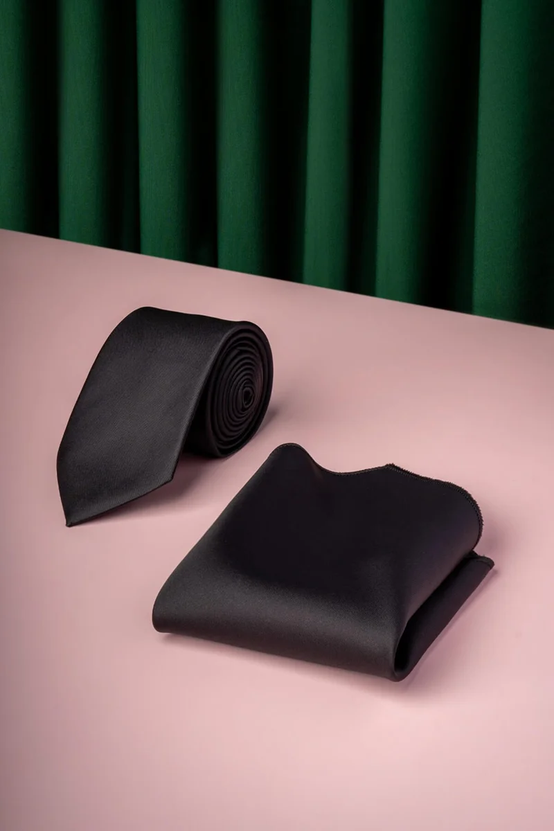 Hatemoğlu Black Water and Stain Resistant 7 cm Tie and Handkerchief Set