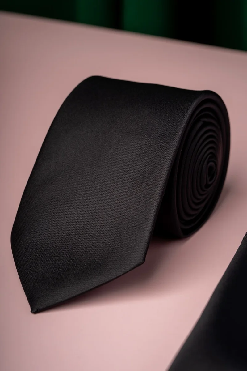 Hatemoğlu Black Water and Stain Resistant 7 cm Tie and Handkerchief Set