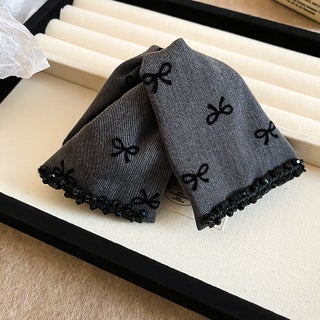Crystal Bow Triangle Hair Clip for Volume Gripper-grey - pzsku/ZBD263D80EEA63458C72AZ/45/1746205304/932b1b30-45f0-4399-8dab-d1dd23af7775