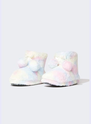 Batik Print Panduf Home Slippers - pzsku/ZBD265FC299A519EB6FF1Z/45/_/1699376603/3516cd45-04db-418d-ac5e-7f09cb54ed01