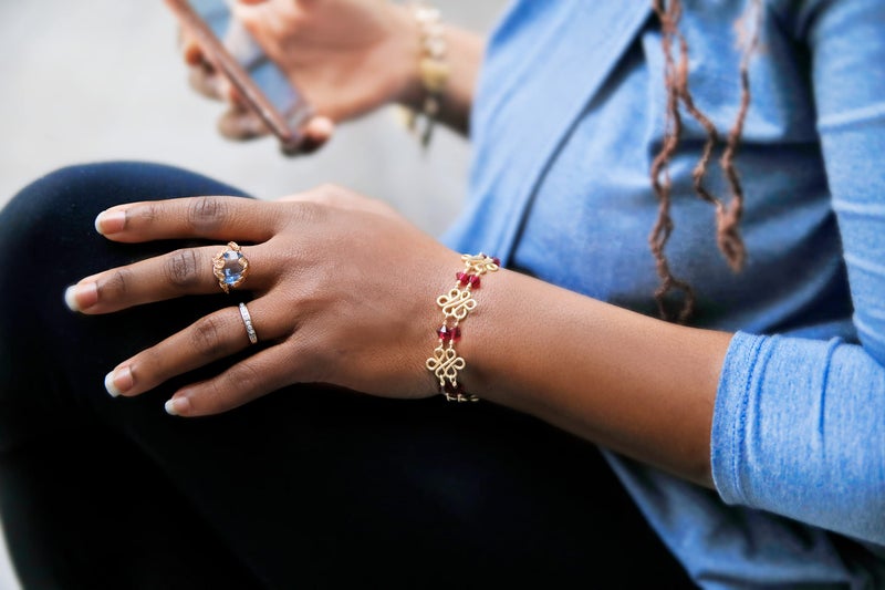 Artistic Wire Deluxe Jig Kit - 5x4 Inch Aluminum Wire Bender Jig with 30 Adjustable Pegs, 6 Patterns Included, Perfect Jewelry Making Tools for Wire Wrapping Kit and Craft Creation - Image 4