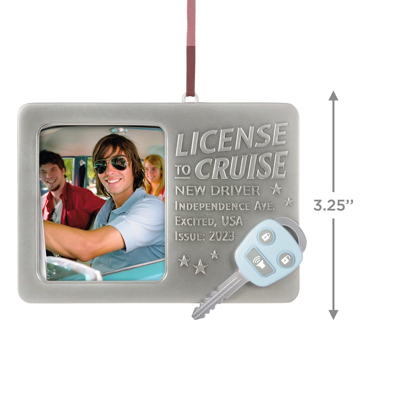Hallmark Keepsake Hallmark Themkake Christmas Ornament 2023 ترخيص إطار صورة سائق جديد للرحلات - Image 5