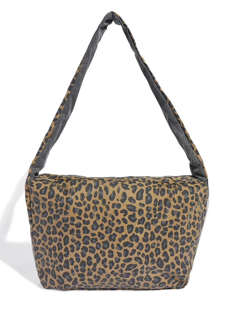 اديداس اوريجينالز Leopard Large Shoulder Bag
