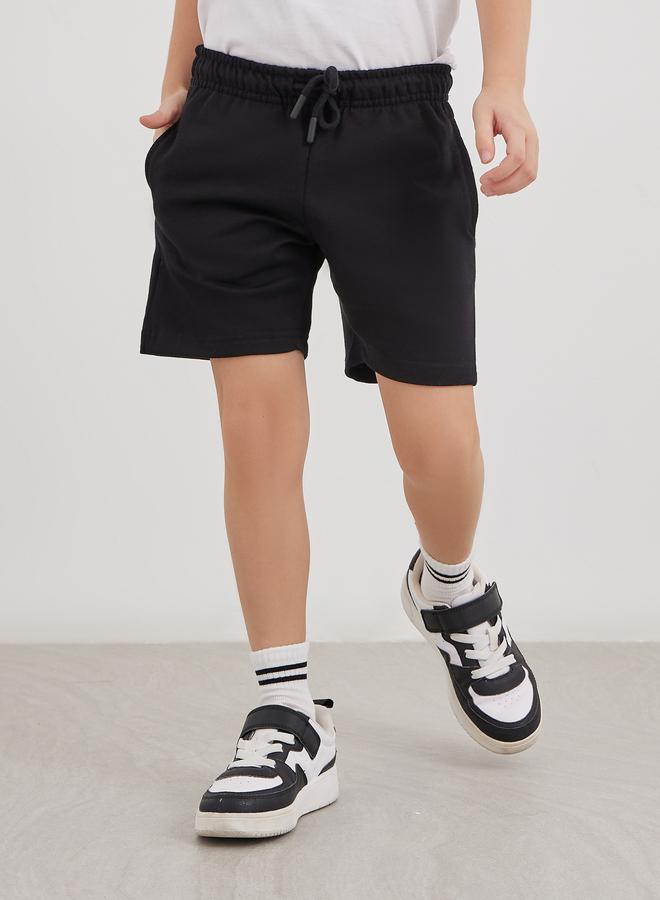 ستايلي شورت ستايلي بويز موحد للمدرسة بلون سادة مع رباط - Image 1