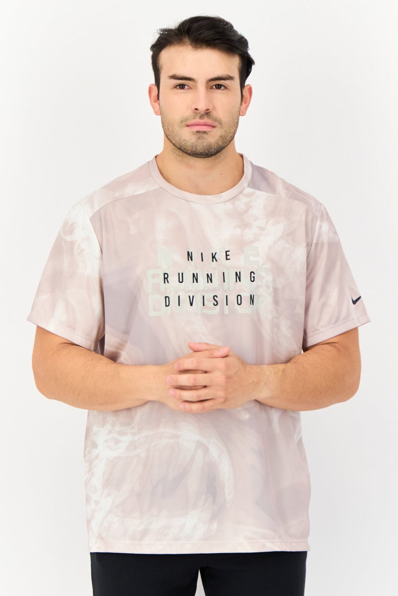 Nike تي شيرت تدريب قصير الأكمام للرجال، متعدد الألوان - Image 1