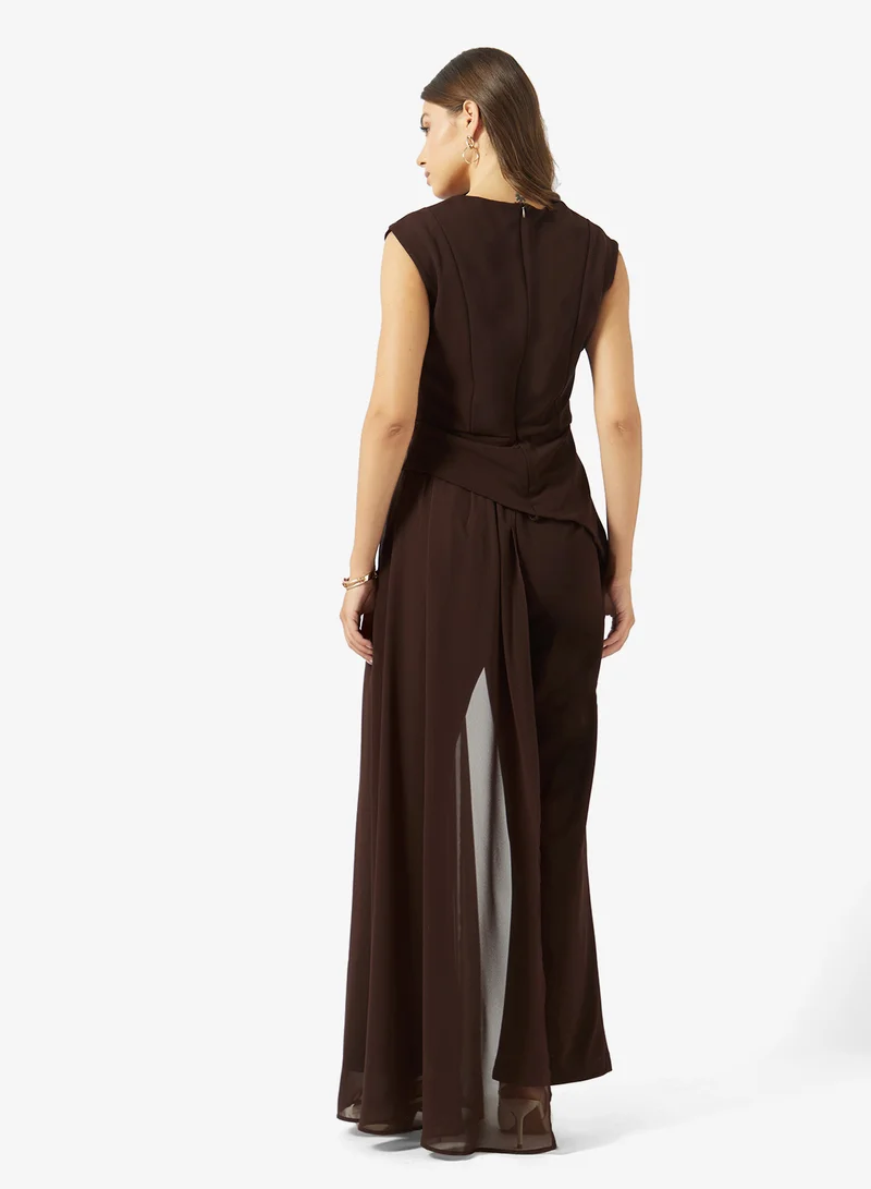 ايلا Asymmetric Top With Statement Pant