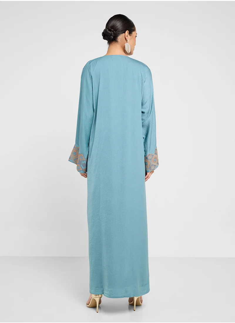hayas closet Printed Flared Sleeve Abaya
