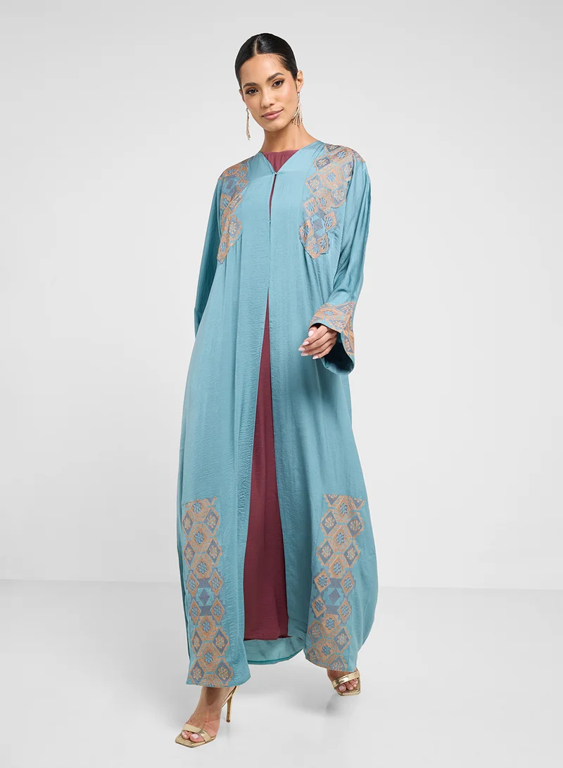 hayas closet Printed Flared Sleeve Abaya
