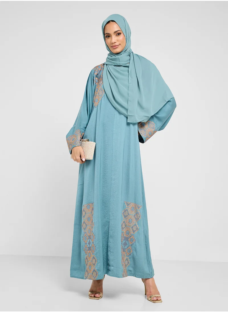 hayas closet Printed Flared Sleeve Abaya