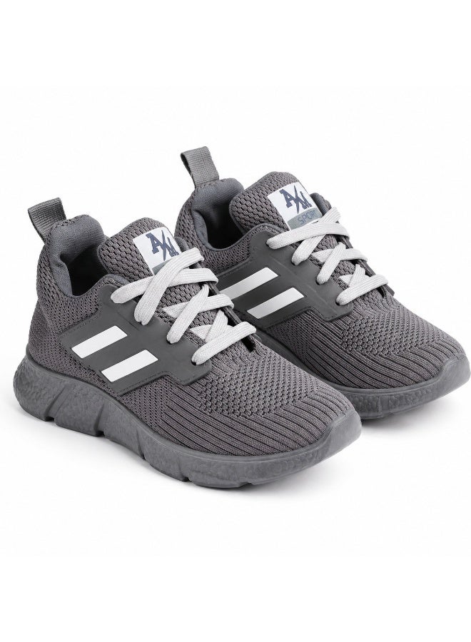 Modern Athletic Shoes with Flexible Sole - Image 3