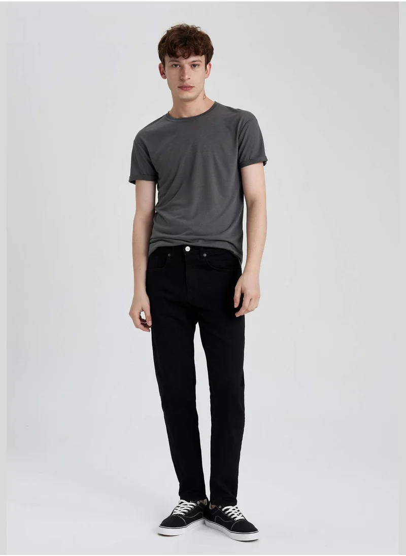 ديفاكتو Short Sleeve Long Fit Crew Neck T-Shirt