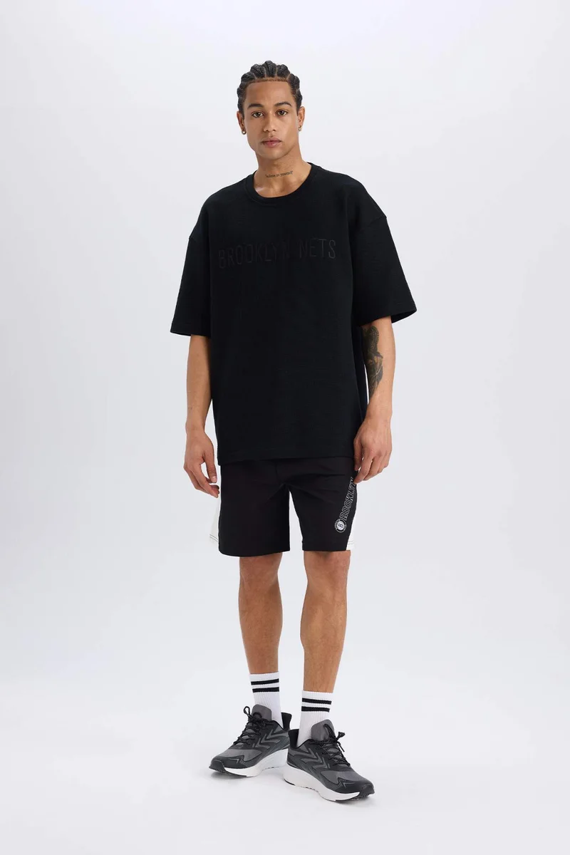 ديفاكتو DeFactoFit NBA Brooklyn Nets Oversize Sports Waffle T-Shirt