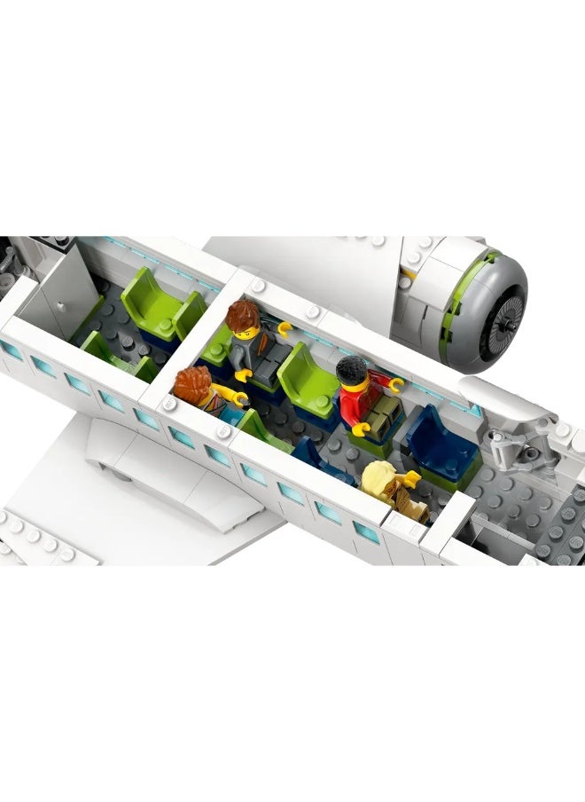 LEGO LEGO - City Passenger Airplane 913 Pieces - 60367  - Image 4