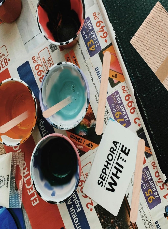 Tinsky 50 PACK Plastic Paint Mixing Cups, 20 oz (600ml) Disposable Liquid Measuring Cups with 50 Wooden Mixing Sticks, Measurement ratios: 2:1, 3:1, 4:1, Perfect for Epoxy Resin, Paint Mixing - Image 5